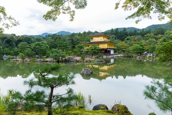 Kinkakuji chrámu v Kjótu — Stock fotografie