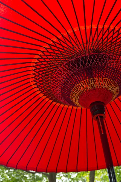 Traditional Japanese red umbrella — Stock Photo, Image