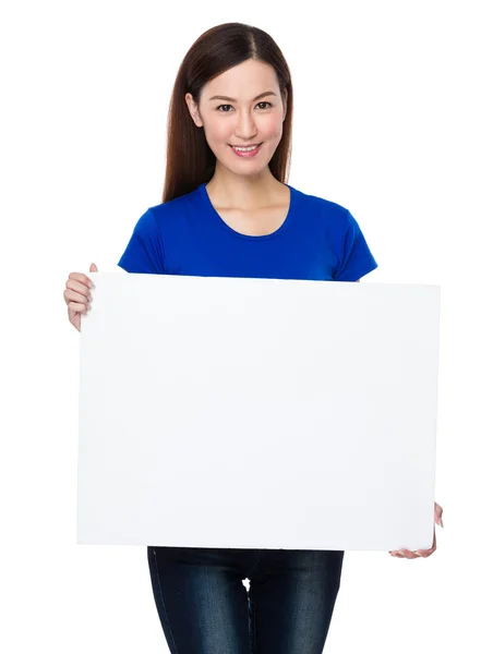 Asiática joven mujer en azul camiseta — Foto de Stock