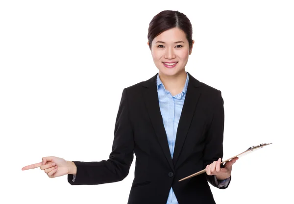 Young asian businesswoman in business suit — Stock Photo, Image