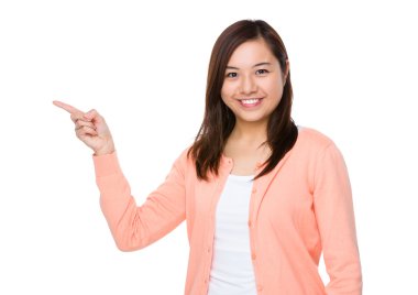 Pembe Hırka Asyalı genç kadın