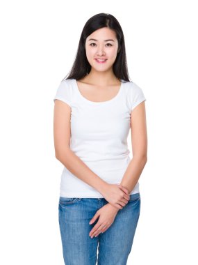 Beyaz t-shirt Asyalı genç kadın