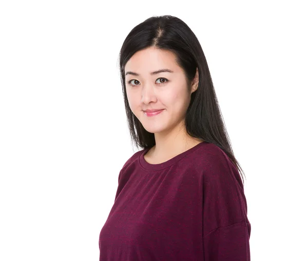 Asiatiska ung kvinna i röd tröja — Stockfoto
