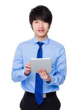 Genç Asyalı iş adamı iş kıyafetleri