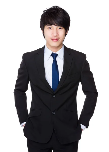 Junger asiatischer Geschäftsmann in Geschäftskleidung — Stockfoto