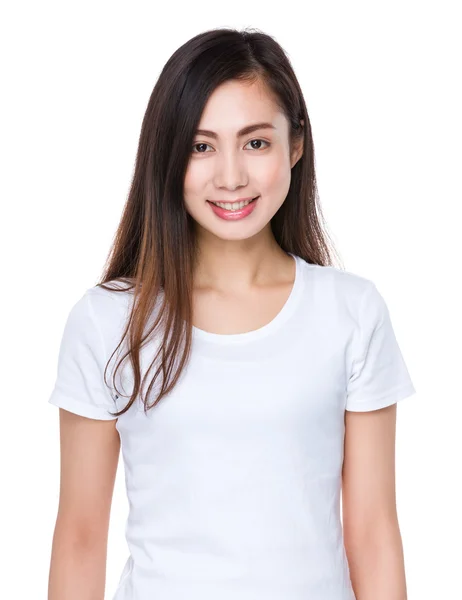 Asiatico giovane donna in bianco t-shirt — Foto Stock