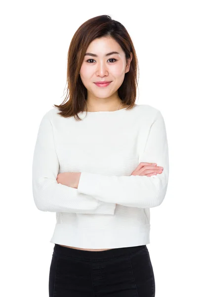 Ασιατικές νεαρή γυναίκα στο λευκό πουλόβερ — Φωτογραφία Αρχείου