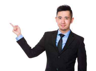 İş takım elbiseli genç Asyalı işadamı