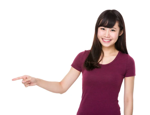 Asiática joven mujer en rojo camiseta —  Fotos de Stock