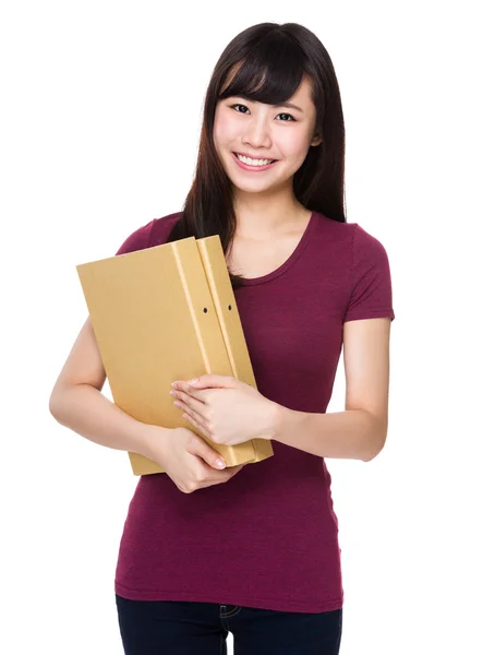 Asiática joven mujer en rojo camiseta — Foto de Stock