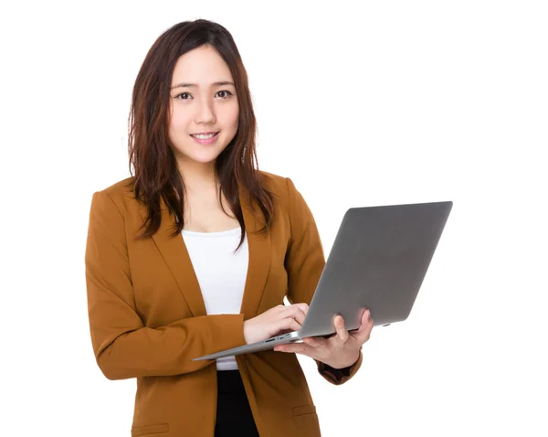 Young asian businesswoman in business suit — Stock Photo, Image