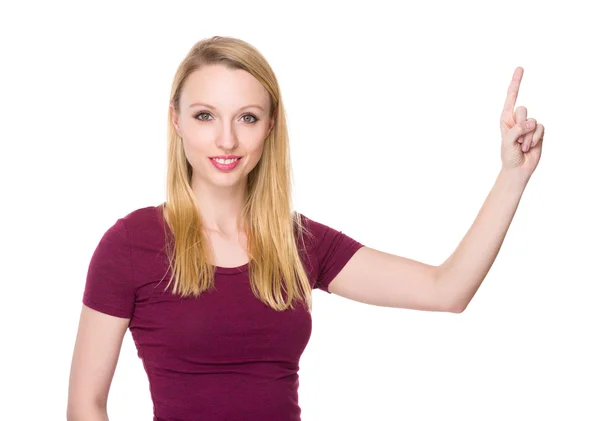 Mujer joven caucásica en camiseta roja — Foto de Stock