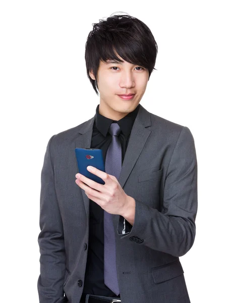Молодий азіатський бізнесмен у діловому костюмі — стокове фото