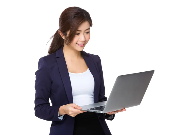 Young asian businesswoman in business suit — Stock Photo, Image