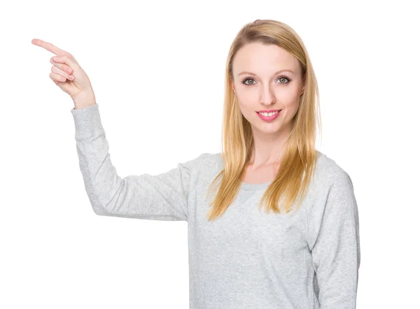 Mujer joven caucásica en suéter gris — Foto de Stock