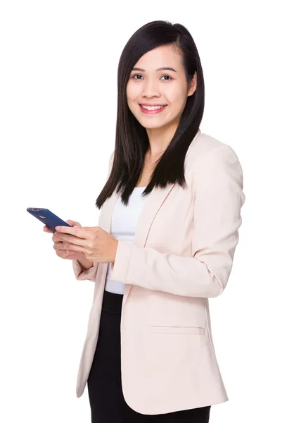 Junge asiatische Geschäftsfrau in Business-Anzug — Stockfoto