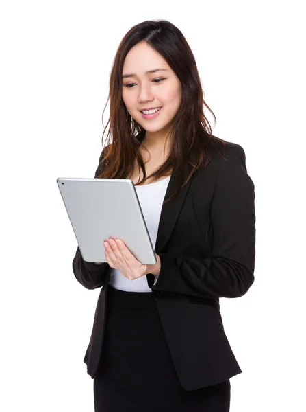 Joven asiática mujer de negocios traje — Foto de Stock