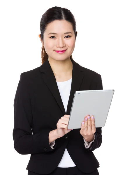 Young asian businesswoman in business suit — Stock Photo, Image