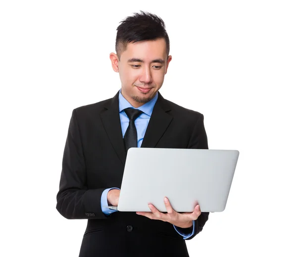 Joven asiático hombre de negocios traje — Foto de Stock