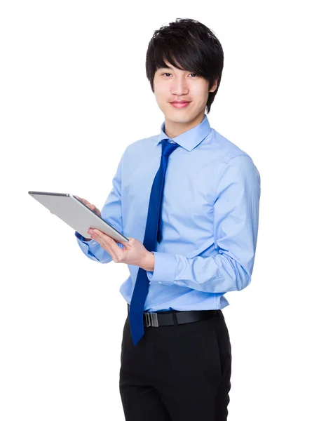 Jonge Aziatische zakenman in blauw shirt — Stockfoto