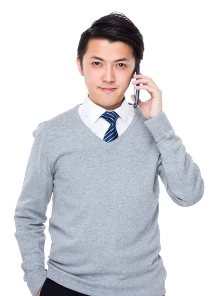 Giovane uomo d'affari asiatico in maglione grigio — Foto Stock