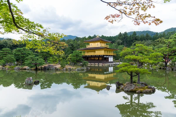 Goldener Pavillon am Kinkakuji-Tempel — Stockfoto