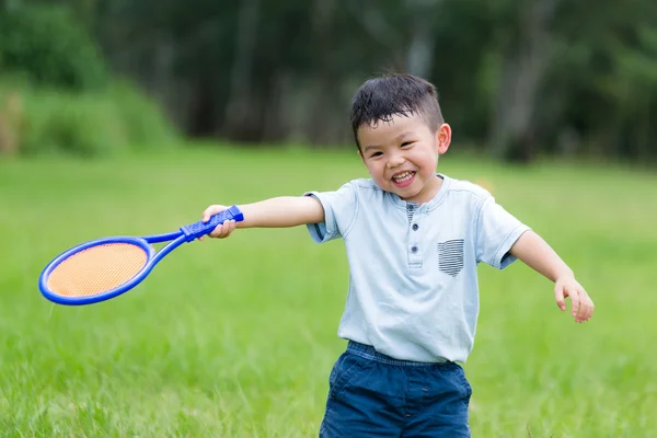 Schattige Aziatische kleine jongen — Stockfoto