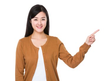 Asya genç kadın kahverengi hırka