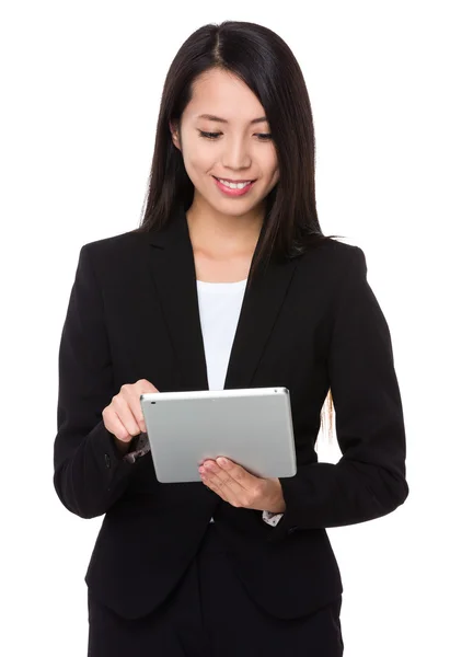 Joven asiática mujer de negocios traje — Foto de Stock