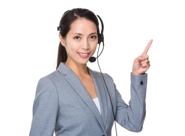 Aziatische vrouwelijke call center operator — Stockfoto