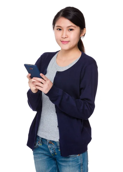 Asiática jovem mulher em azul cardigan — Fotografia de Stock