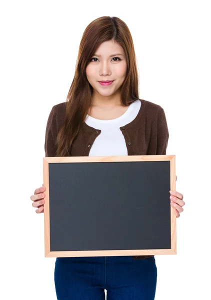 Asiatiska ung kvinna i brun cardigan — Stockfoto