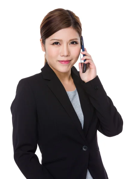 Junge asiatische Geschäftsfrau in Business-Anzug — Stockfoto