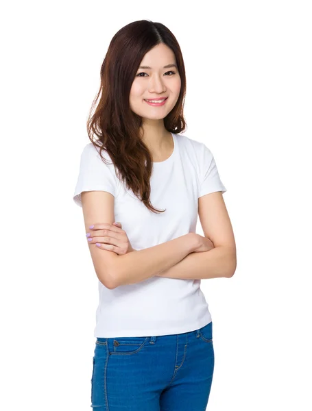 Asiático jovem mulher em branco t-shirt — Fotografia de Stock