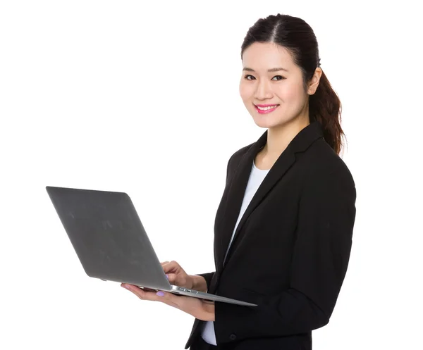 Young asian businesswoman in business suit — Stock Photo, Image