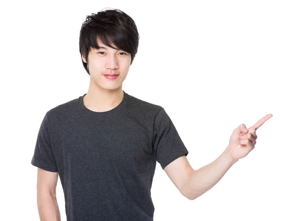 Azjatycki młody człowiek w szary t-shirt — Zdjęcie stockowe