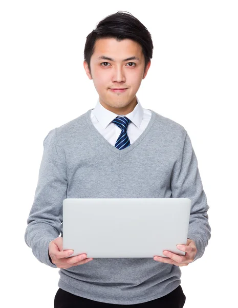 Joven asiático hombre de negocios en gris suéter — Foto de Stock