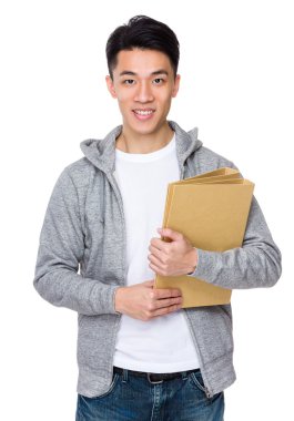 Asya genç adam gri süveterli