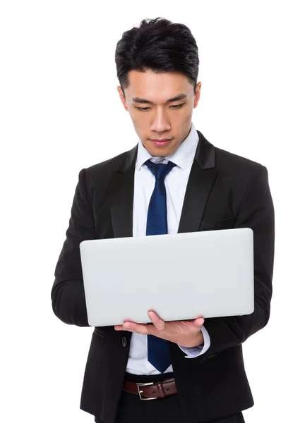 Joven asiático hombre de negocios traje — Foto de Stock