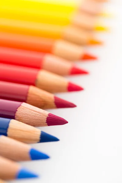Багато барвистих олівців — стокове фото