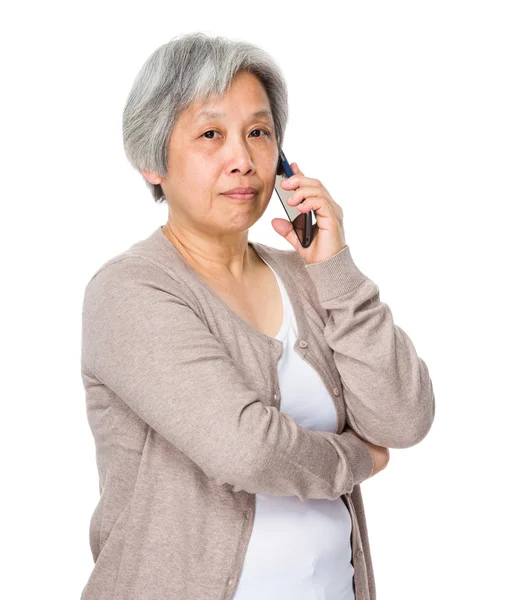 Asiatico vecchia donna in beige cardigan — Foto Stock