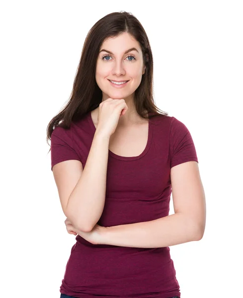 Kaukasische junge Frau im roten T-Shirt — Stockfoto