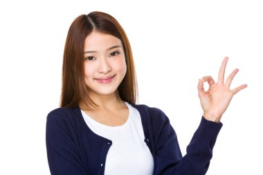 Asya genç kadın mavi hırka