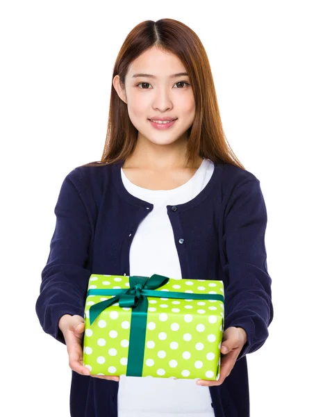 Asiatico giovane donna in blu cardigan — Foto Stock