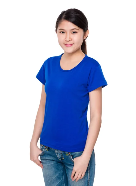 Asiatico giovane donna in blu t-shirt — Foto Stock