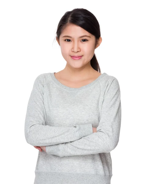 Asiática jovem mulher em camisola cinza — Fotografia de Stock