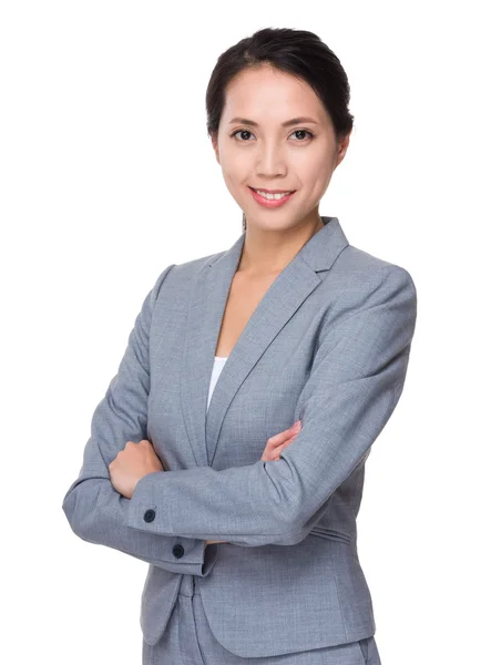 Jonge Aziatische zakenvrouw in pak — Stockfoto
