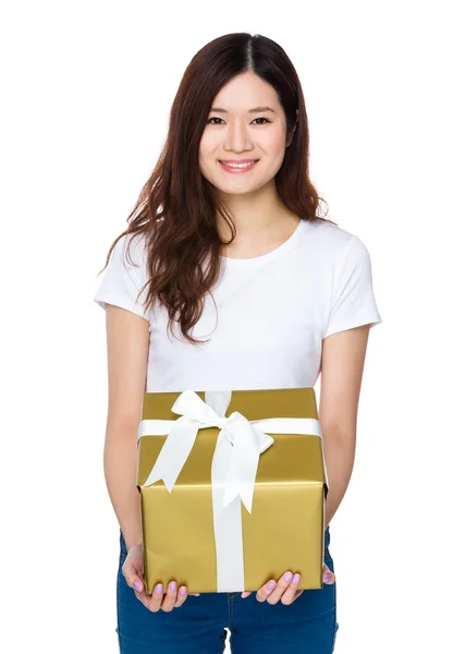 Asiatico giovane donna in bianco t-shirt — Foto Stock