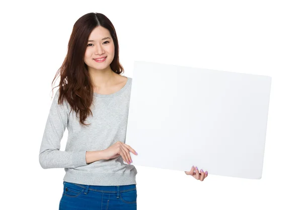 Mujer joven asiática en suéter gris — Foto de Stock