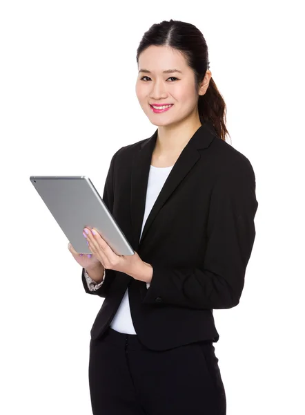 Young asian businesswoman in business suit — Stock Photo, Image